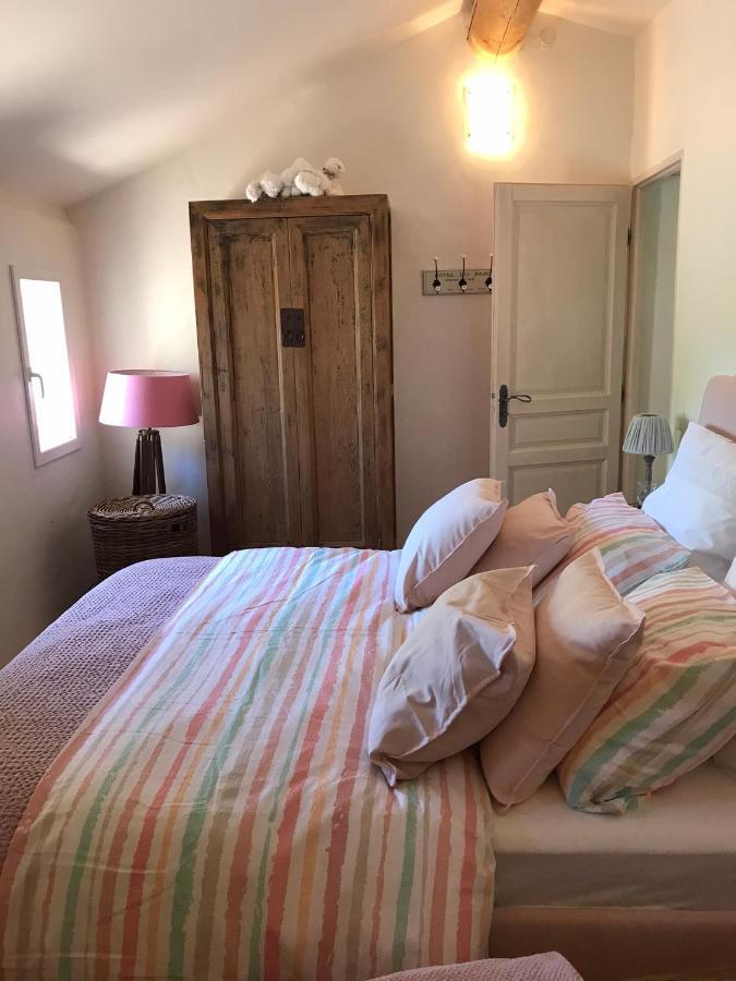 Les Gouts Et Les Couleurs Aparthotel Кюкюрон Екстериор снимка