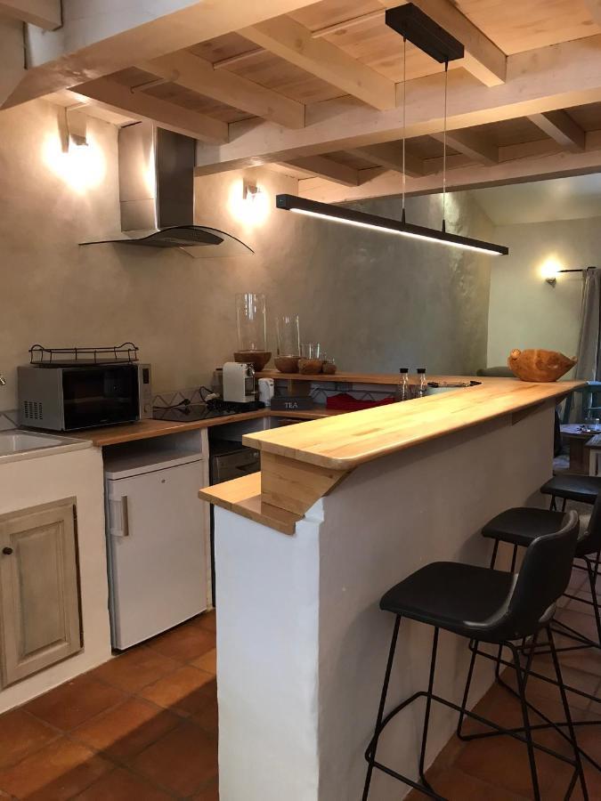Les Gouts Et Les Couleurs Aparthotel Кюкюрон Екстериор снимка